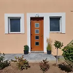 Vehlovice Apartment