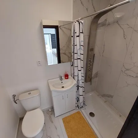 Vehlovice Apartment *